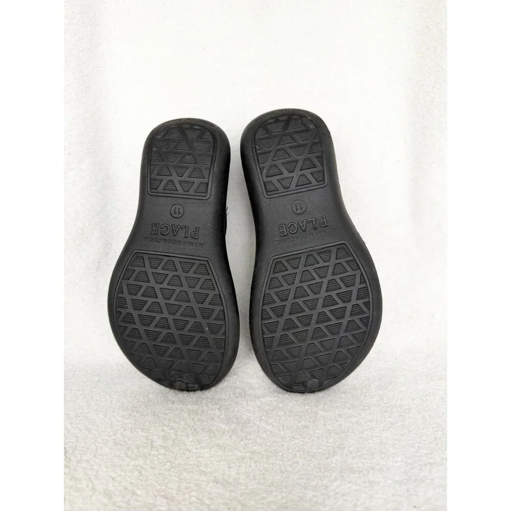 Childrens place Toddler boy shoes size 11 Casual Sandals Play Black